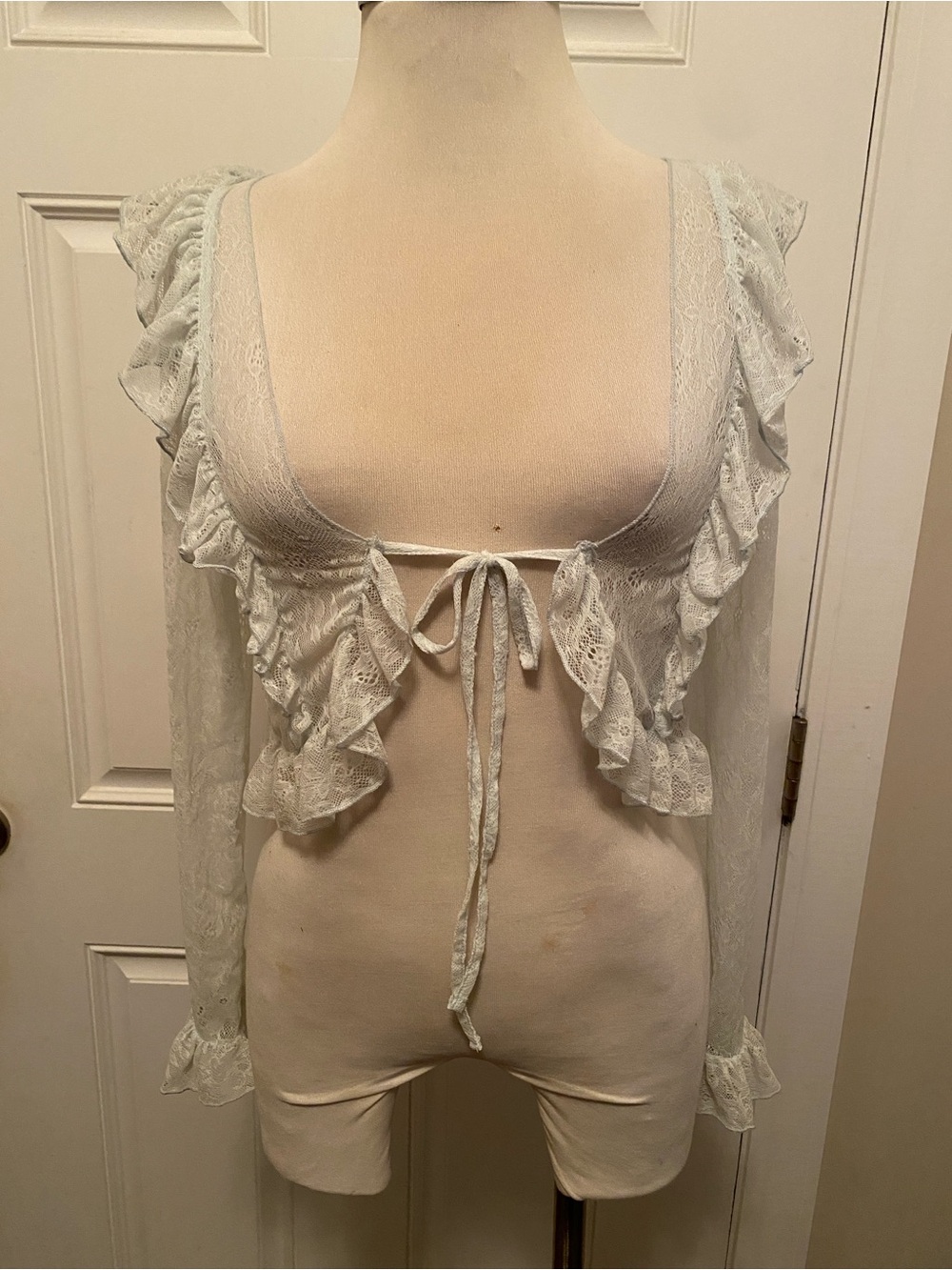 Lace Ruffle Tie-Front Crop Top Urban Outfitters